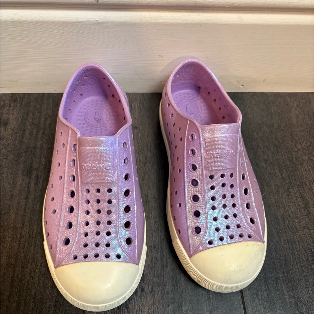 Native Kids Iridescent Light Purple Slip Ons
